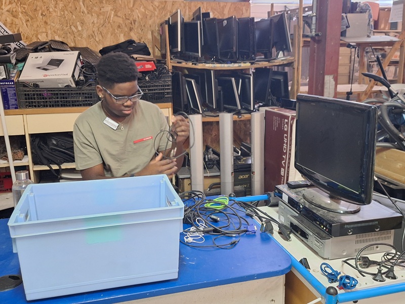 Atelier de réparation du matériel High-Tech