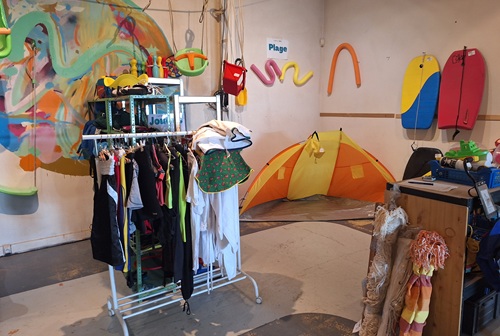 Thématique plage de l'accueil de la boutique qui va être remplacée par la thématique Déco/Maison