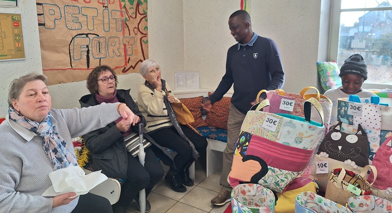 Exposition de sacs en patchwork