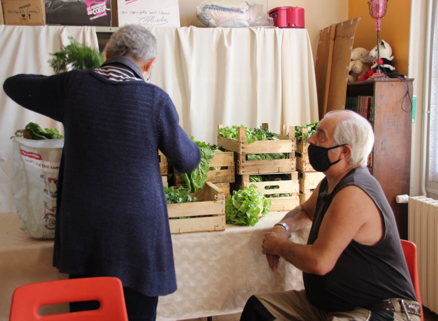 Distribution des paniers de légumes à Ferrières-en-Gâtinais